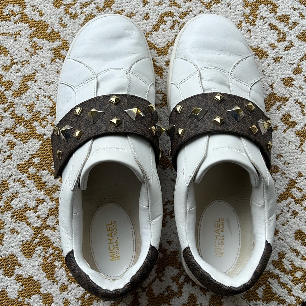Michael Kors Kenna Sneaker - Picture 7 of 9